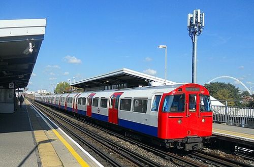 1972_Tube_Stock_Stonebridge_Park.jpg