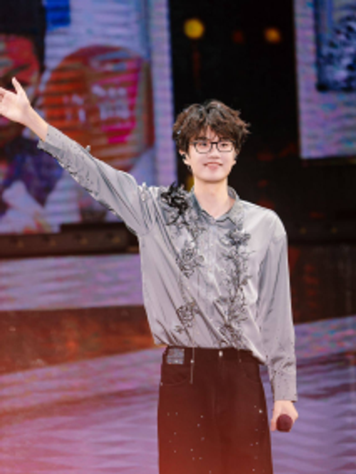 许嵩「呼吸之野」巡回演唱会