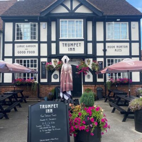 Trumpet Inn