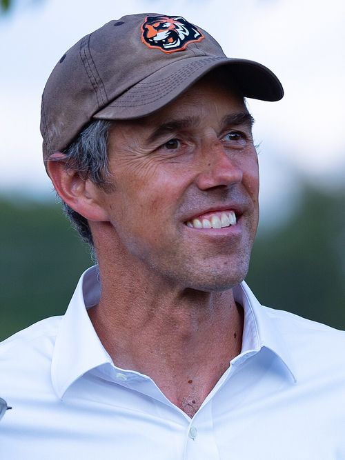 Beto_O'Rourke_3_by_4_(cropped).jpg