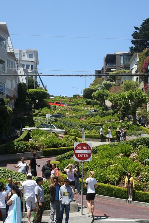 Free Lombard Street Street photo and picture