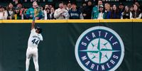 'Thank God for Julio': Rodríguez's web gems lead Seattle to first series win