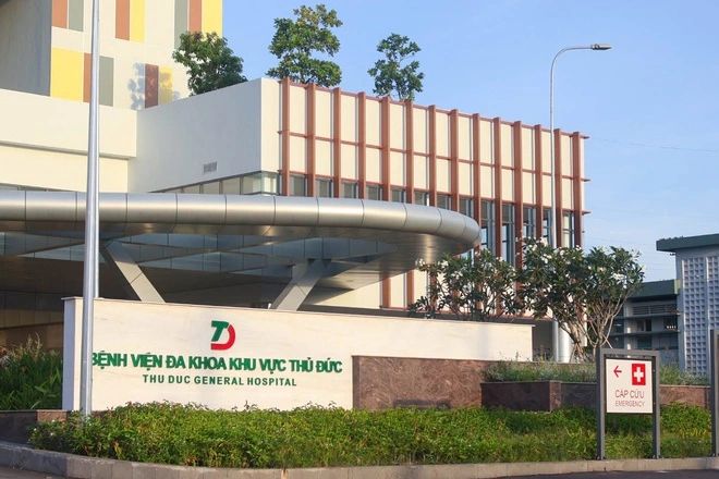 Bệnh nhân vui mừng khi vào Bệnh viện đa khoa khu vực Thủ Đức mới- Ảnh 2.