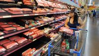Ground beef sold at Walmart recalled over E. coli concerns | Fox Business