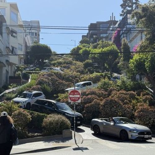 Lombard Street - San Francisco, CA