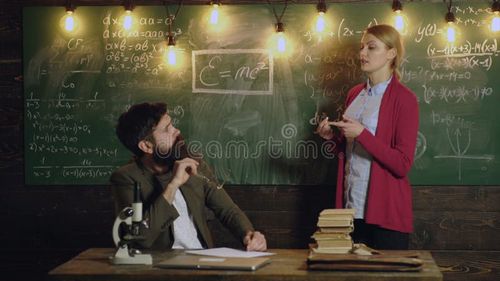 师生课堂. 学校数学课. 教师夫妇. 知识教授 影视素材