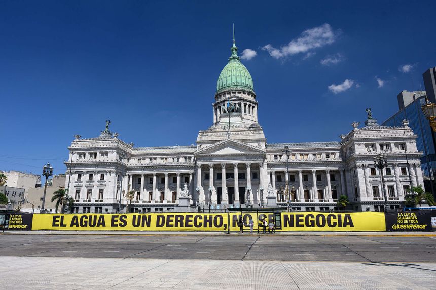 Intervención de Greenpeace por la Ley de Glaciares: “La decisión del Congreso definirá el futuro hídrico de la Argentina”
