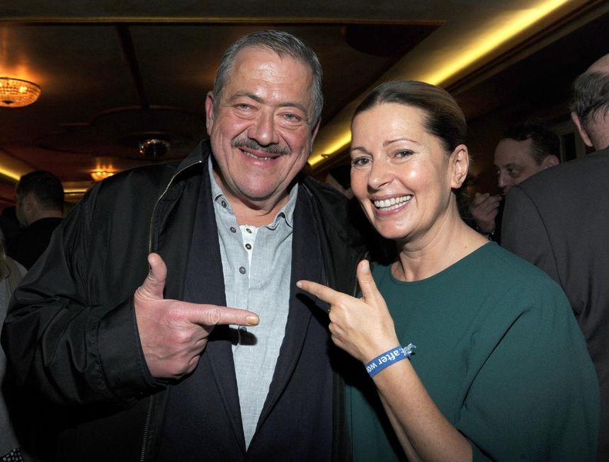Joseph Hannesschläger und seine Filmschwester Karin Thaler bei einer Feier im Jahr 2018.