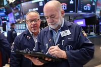 Stock market today: Nasdaq, S&P 500 futures plunge as global chip sell-off spurs AI doubts - Yahoo Finance