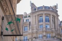 BNP Hires Medynski to Grow in Australia Leverage Finance Market - Bloomberg