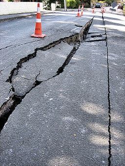 Image credit: https://aroundmichigan.com/2018/04/15/history-earthquakes-michigan/