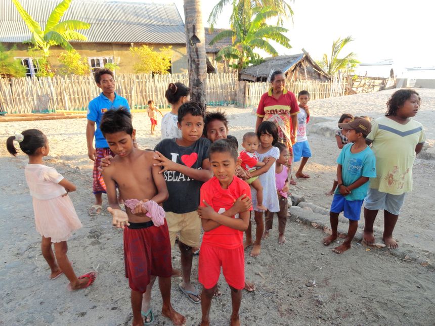 Penduduk di Pulau Selayar bagian ujung selatan (Appatanah)