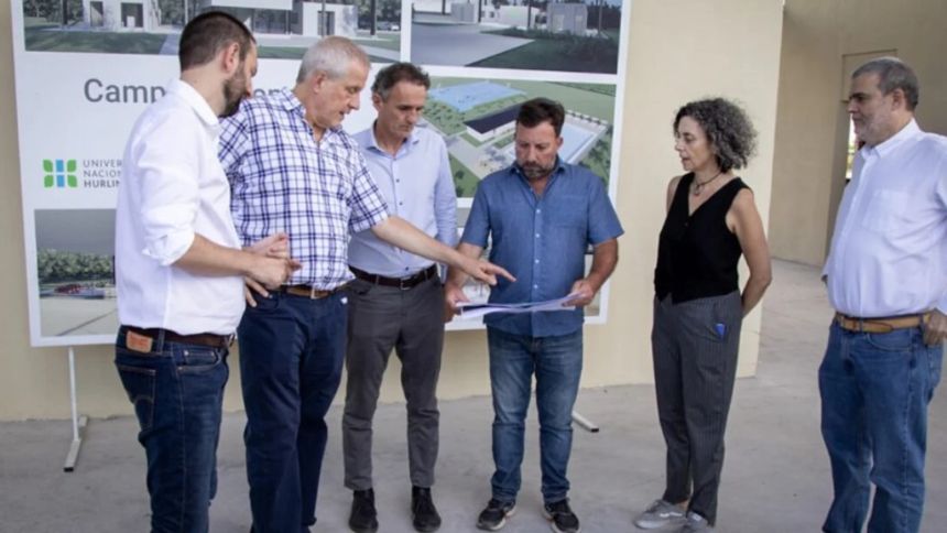 Hurlingham: inauguraron el nuevo campo de deportes de la UNAHUR
