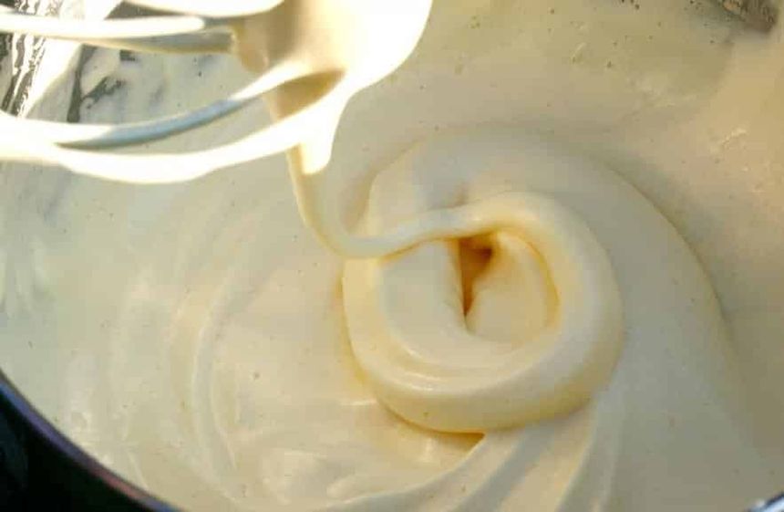 Learn the secret to making a cake without milk and wheat flour: the fluffiest and most delicious
