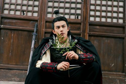 《将军诺》中饰演将军