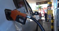Procon-RJ encontra irregularidades em quase metade dos postos de gasolina fiscalizados em 2026