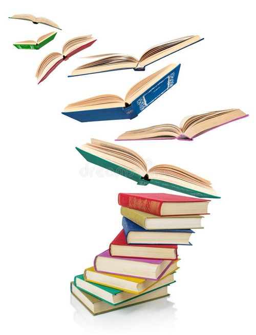Pile de vieux livres et livres en vol image stock