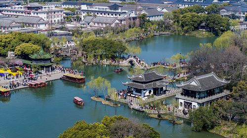 Historical pavilions along the slender waterways