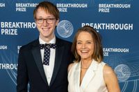 Jodie Foster’s Son Kit Makes Rare Public Appearance with Her on Red Carpet