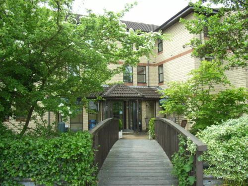 Riverside House Hotel