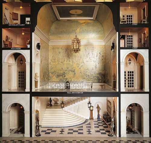 Queen Mary's Dolls' House