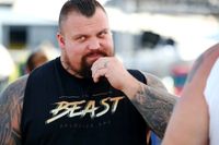 Eddie Hall 'not too happy' with Mariusz Pudzianowski's 'massive advantage' for World's Strongest Man fight - Yahoo Sports