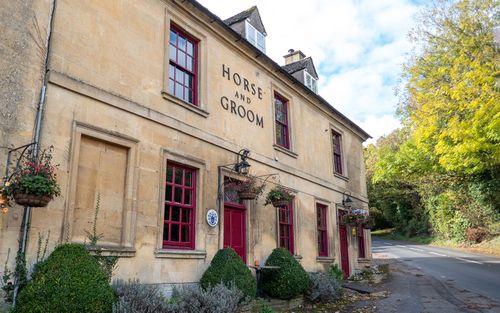 The Horse & Groom