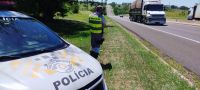 Dirigir com calçados inadequados gera mais de 450 multas no interior de SP