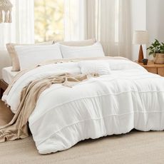Bedsure White Queen Comforter Set - 4 Pieces Pinch Pleat Bed Set, Down Alternative Bedding Sets for All Season, 1 Comforter, 2 Pillowcases, 1 Decorative Pillow