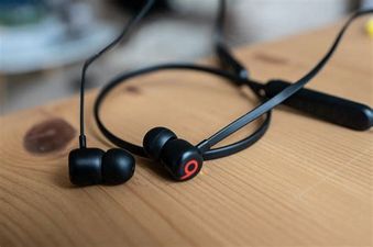 Your earphones are spoiling the ears, instruct to stay away from it