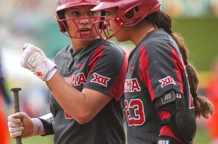 Jayda Coleman and Tiare Jennings