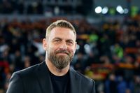 De Rossi: 'Roma must qualify with or without Dybala and Lukaku's goals' - Football Italia