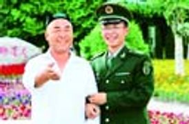 陶辉和维族父母的亲情