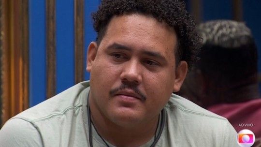 Esposa de Lucas Henrique, do 'BBB 24', rejeita fama de planta no jogo: 'Nítido que está jogando '