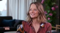 Interview de Jodie Foster pour sa Palme d'or d'honneur- Cannes 2021 - YouTube