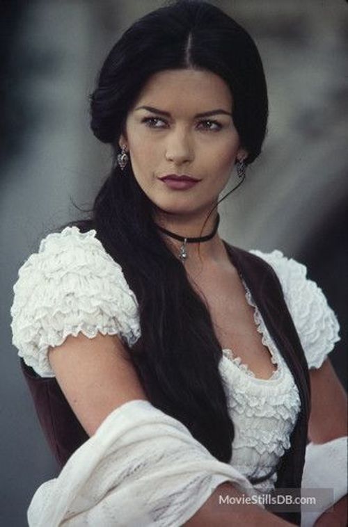 The Mask Of Zorro - Publicity still of Catherine Zeta-Jones | Catherine zeta jones, Atrizes de hollywood, Beleza de mulher