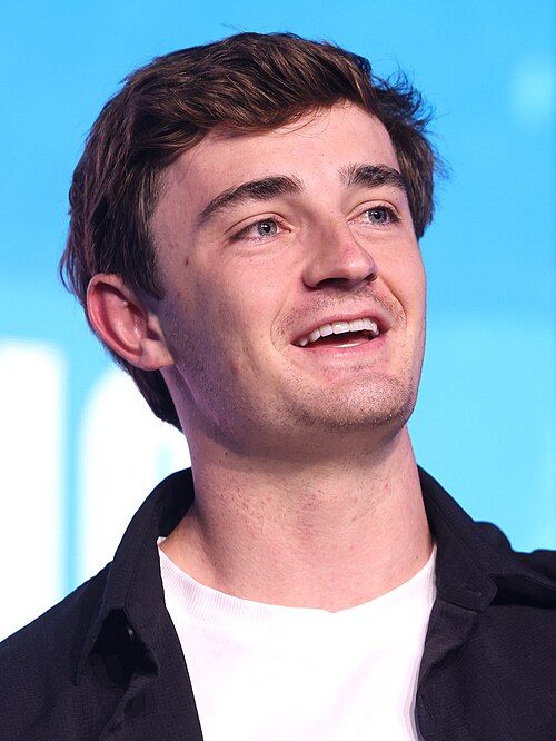 Nick_Shirley_(55421352831)_(cropped).jpg