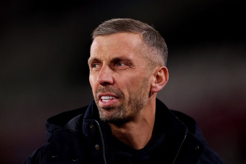 Gary O'Neil while managing Wolves.