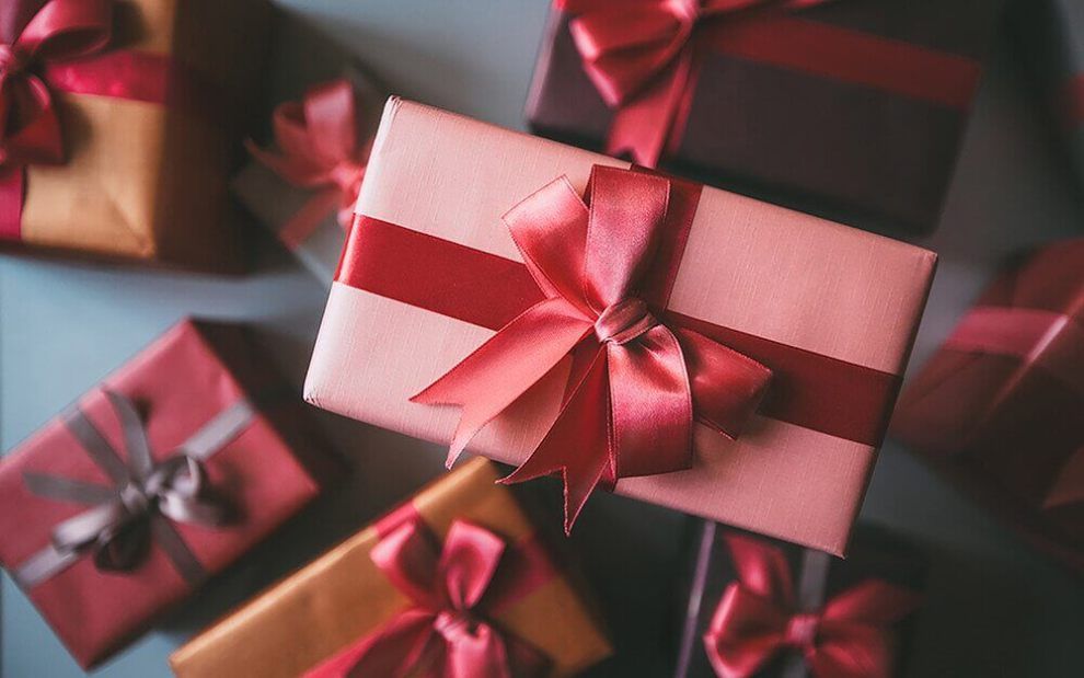 Gifts to Give During the Festive Season