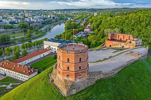 Kernavės Pilis