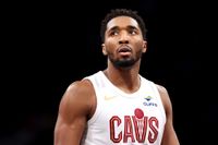 Fact or Fiction: This is Donovan Mitchell's moment - Yahoo Sports