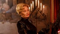 Jessica Lange: FX Was Too Cheap to Pay for Cars Home From the 'AHS Set - Variety