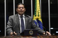 Senado aprova projeto que dificulta acesso de aposentados à justiça gratuita