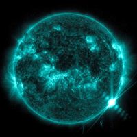 Was the AT&T outage actually caused by solar flares? Here's what NOAA says.