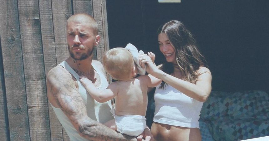 Justin Bieber comparte fotos íntimas con Hailey Bieber en las que también aparece su hijo, Jack Blues