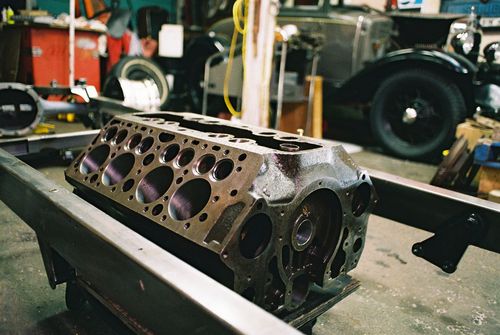 the valve in block design or flathead block