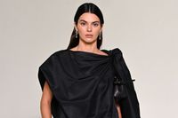 Jacob Elordi Supports Kendall Jenner as She Closes Bottega Veneta’s Spring 2027 Show - Yahoo