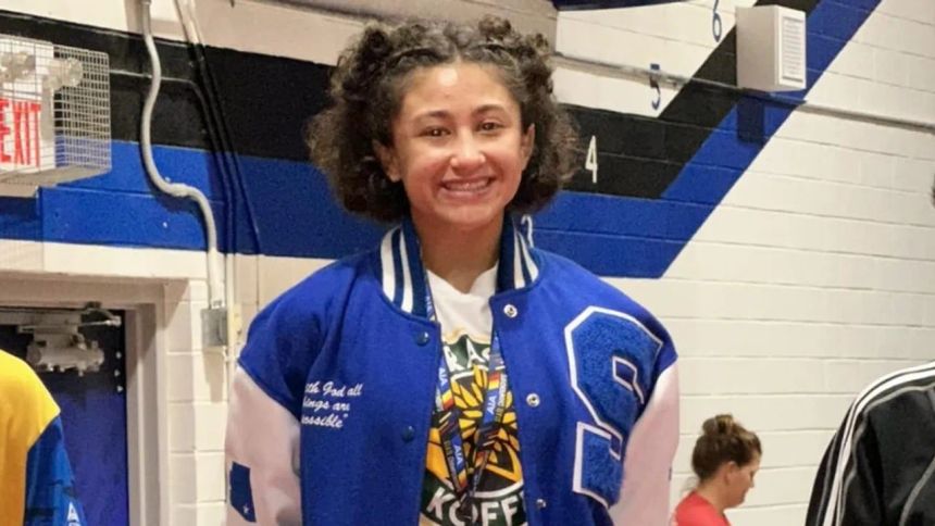 Audrey Jimenez Makes History: First Girl to Win State Wrestling Title Against Boys