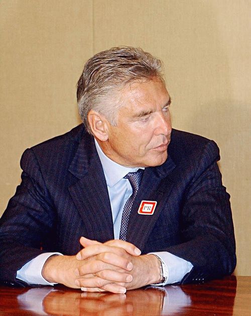 File:Peter Brabeck-Letmathe.jpg