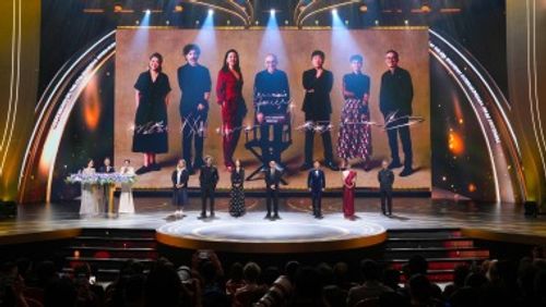 光影新程！第二十七届上海国际电影节开幕式举行